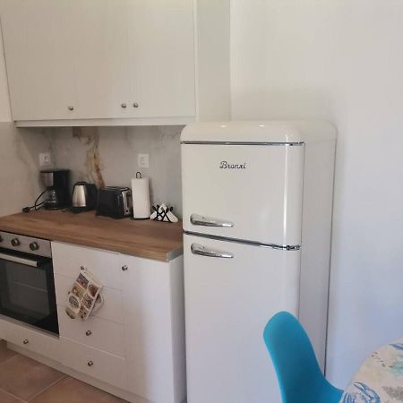 Blue Central Apt 10 Min To The Port/ Wash Machine Lávrion 外观 照片