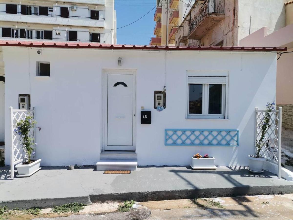 Blue Central Apt 10 Min To The Port/ Wash Machine Lávrion 外观 照片